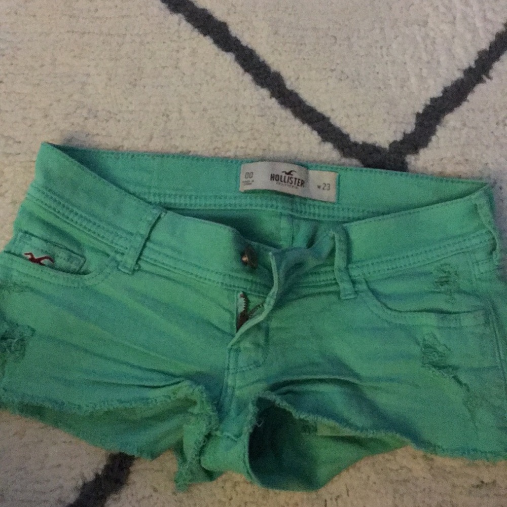 Hollister shorts size 00 w23